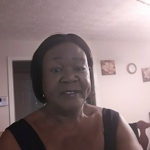 Meet your Posher, Lucy